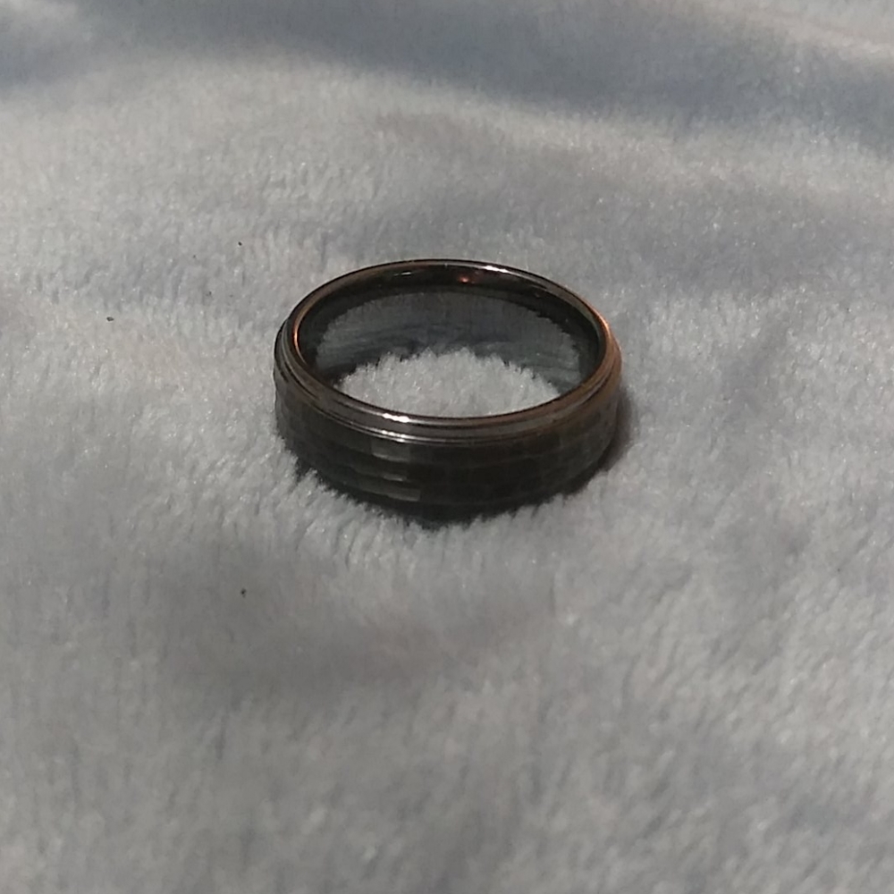 Mens wedding ring